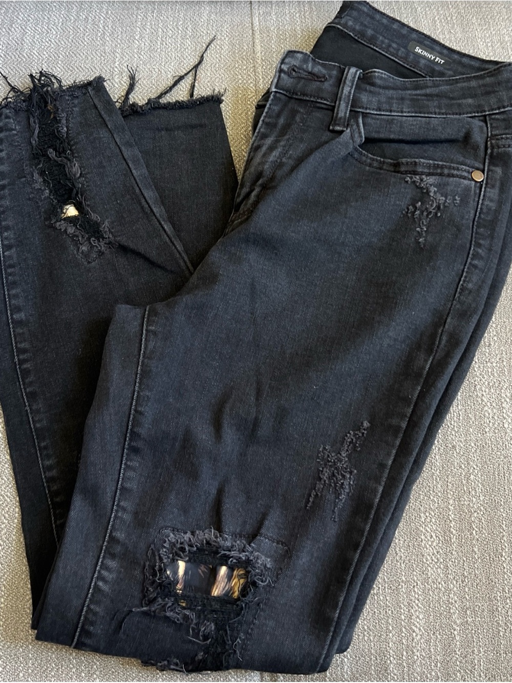 Judy Blue Jeans Size 7/28 Black Denim Skinny Fit Distressed Leopard Raw Hem